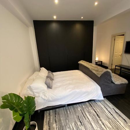 Beautiful Modern Studio In High Street Kensington Apartment Londra Exterior foto
