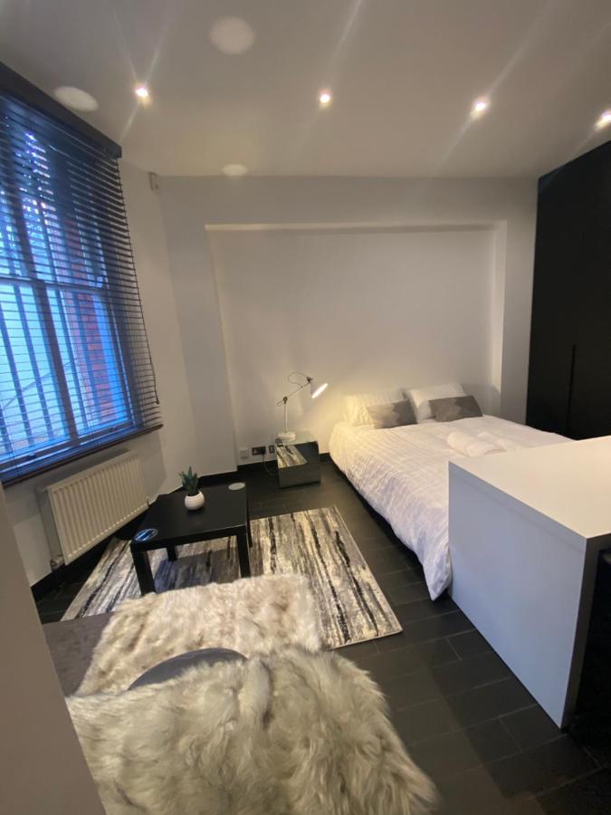Beautiful Modern Studio In High Street Kensington Apartment Londra Exterior foto