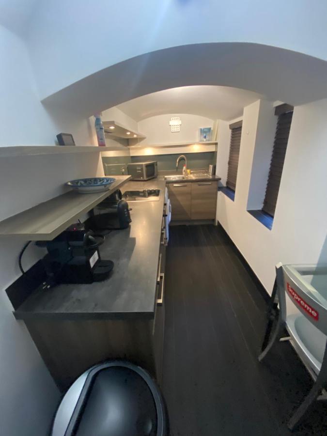 Beautiful Modern Studio In High Street Kensington Apartment Londra Exterior foto
