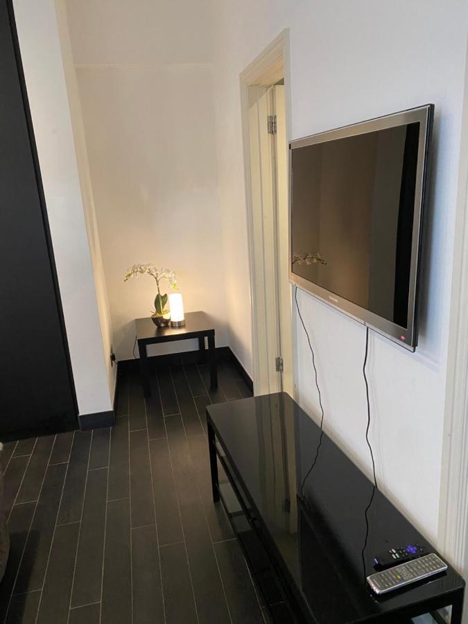 Beautiful Modern Studio In High Street Kensington Apartment Londra Exterior foto