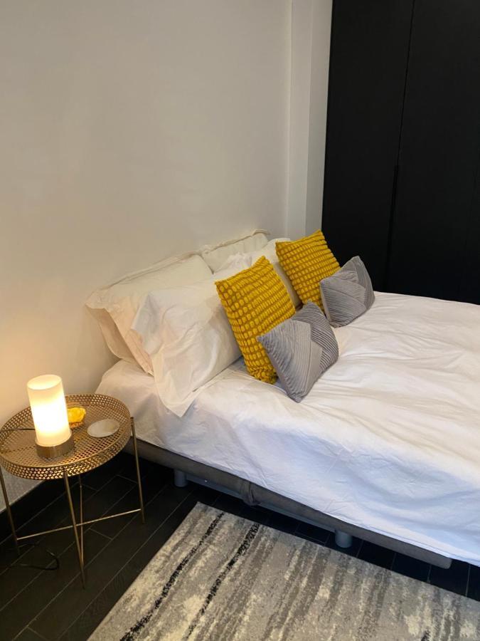 Beautiful Modern Studio In High Street Kensington Apartment Londra Exterior foto